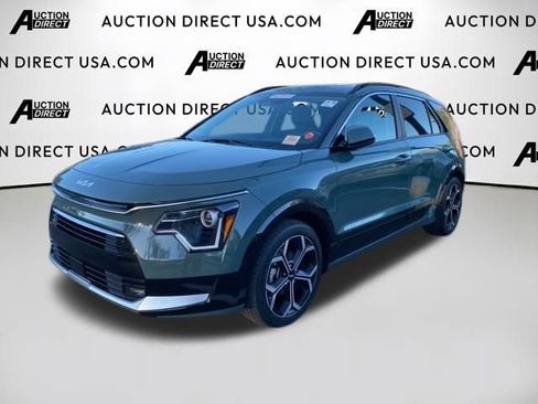 Used 2023 Kia Niro EX Touring image 31