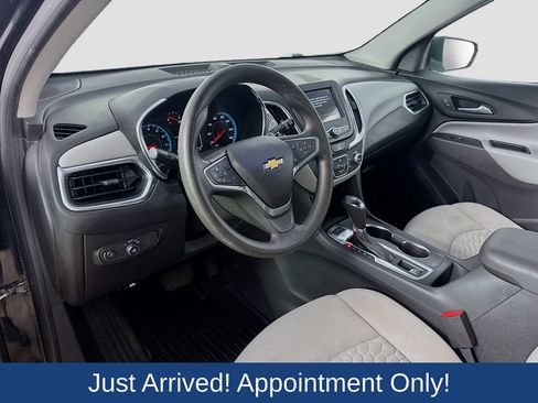 Used 2019 Chevrolet Equinox LS w/ LS Convenience Package AWD/4WD image 10