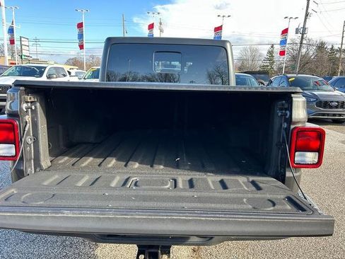 Used 2021 Jeep Gladiator Willys image 26