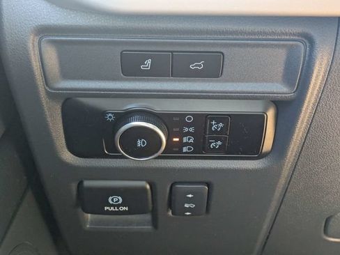 Used 2024 Ford Expedition Max XLT RWD image 26