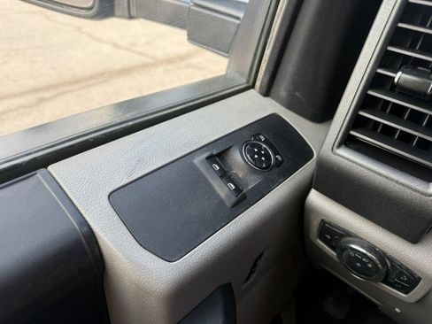 Used 2017 Ford F450 XL w/ Power Equipment Group image 25