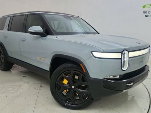Used 2024 Rivian R1S Adventure AWD/4WD image 92