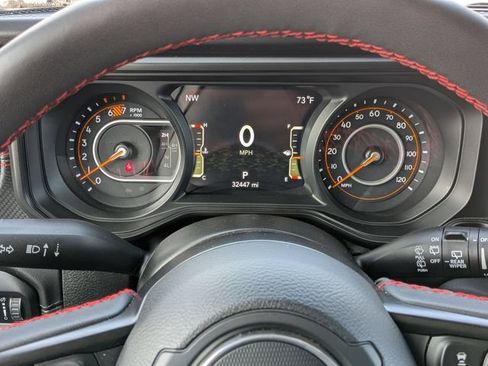 Used 2024 Jeep Wrangler Unlimited Rubicon AWD/4WD image 28