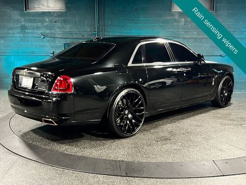 Used 2013 Rolls-Royce Ghost RWD image 25
