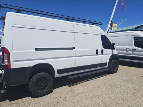 Used 2021 RAM ProMaster 2500 FWD image 3