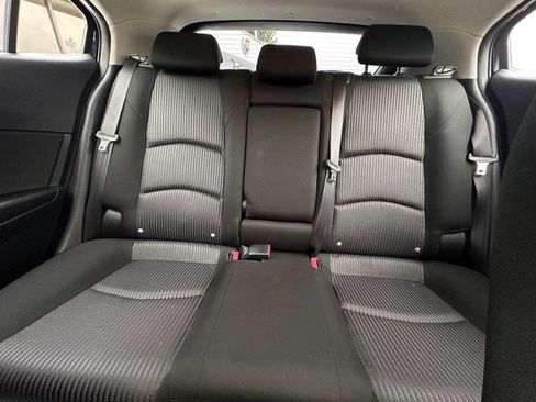 Used 2016 MAZDA MAZDA3 i Touring image 11