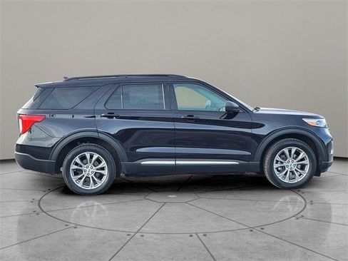 Certified 2022 Ford Explorer XLT w/ Equipment Group 202A image 13
