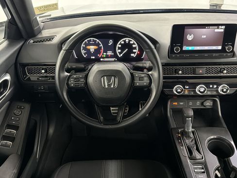 Used 2025 Honda Civic Sport image 26
