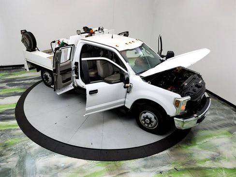 Used 2018 Ford F350 XL AWD/4WD image 38