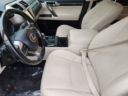 Used 2020 Lexus GX 460 Premium image 13