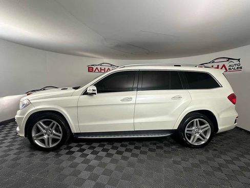 Used 2016 Mercedes-Benz GL 550 SUV image 3