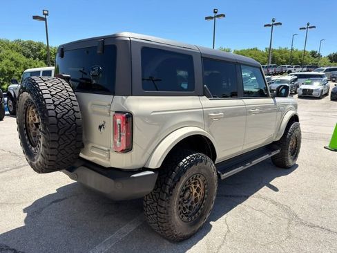 Used 2025 Ford Bronco Outer Banks AWD/4WD image 7