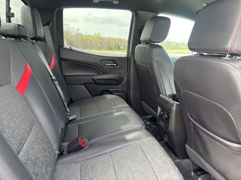 Used 2024 Chevrolet Colorado Z71 w/ Z71 Convenience Package 2 image 23