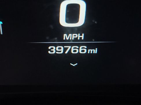 Used 2018 Chevrolet Camaro LT RWD image 19