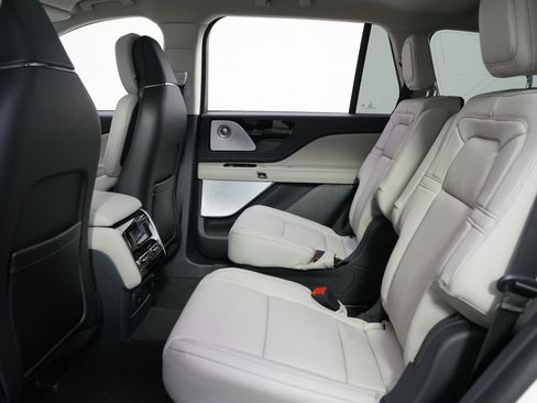 New 2026 Lincoln Aviator Reserve AWD/4WD image 22