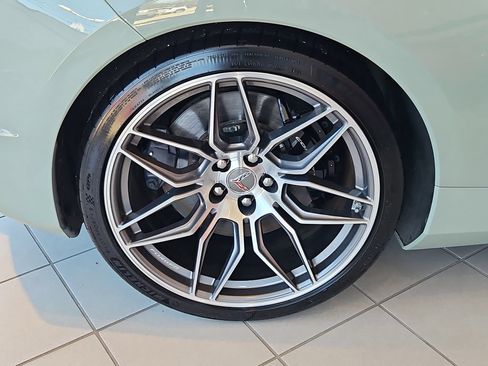 Certified 2024 Chevrolet Corvette Z06 w/ Chrome Exterior Badge Package RWD image 9
