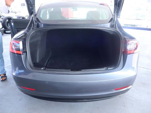Used 2020 Tesla Model 3 Performance AWD/4WD image 30