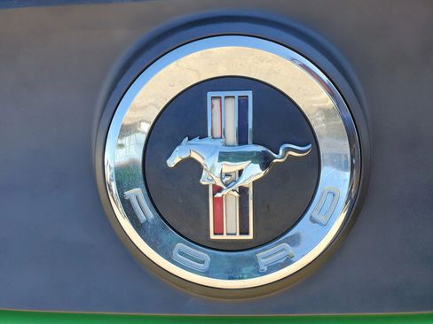 Used 2013 Ford Mustang Convertible RWD image 13