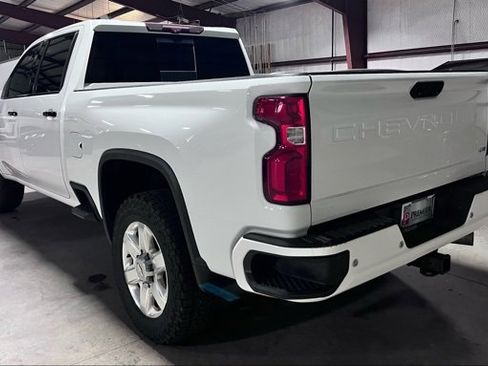 Used 2021 Chevrolet Silverado 2500 LTZ w/ LTZ Premium Texas Edition image 4