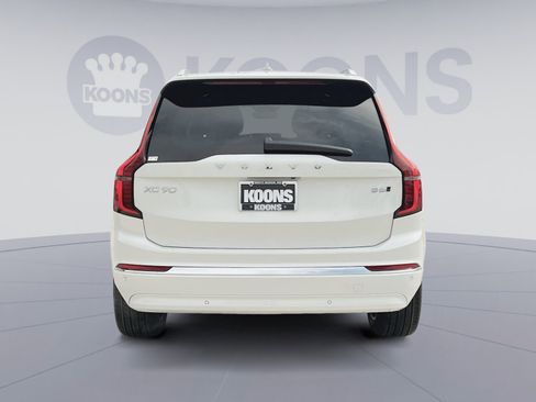 New 2026 Volvo XC90 B6 Core AWD/4WD image 5