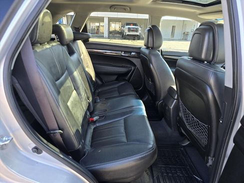 Used 2012 Kia Sorento SX w/ SX Premium Pkg image 12