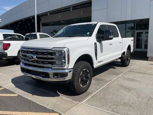 Used 2025 Ford F350 Lariat w/ Lariat Ultimate Package AWD/4WD image 4