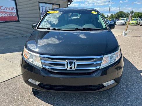 Used 2013 Honda Odyssey Touring image 2