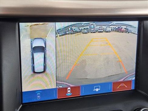 Used 2019 GMC Acadia Denali w/ Technology Package FWD image 14