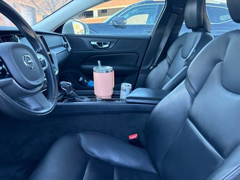 Used 2020 Volvo S60 T5 Momentum w/ Protection Package Premier image 6