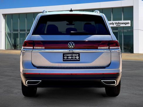 New 2026 Volkswagen Atlas SE FWD image 7