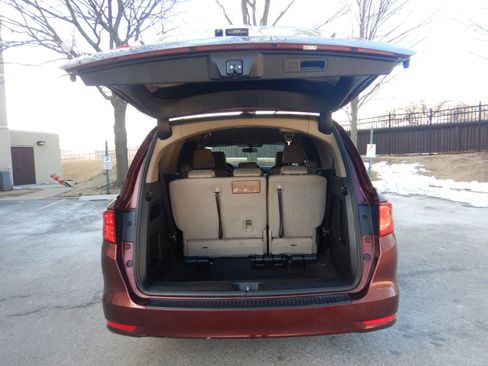 Used 2019 Honda Odyssey EX image 30