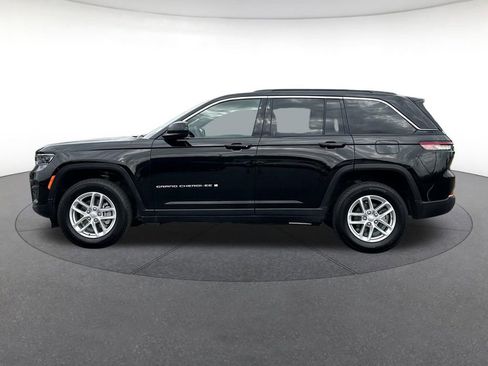 Certified 2025 Jeep Grand Cherokee Laredo X w/ Trailer Tow Package image 2