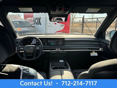 New 2027 Kia Telluride S image 13