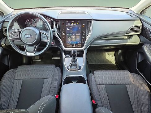 Used 2025 Subaru Outback Premium AWD/4WD image 14