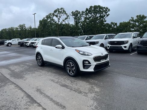 Used 2022 Kia Sportage EX w/ EX Technology Package FWD image 4