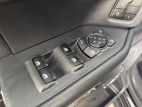 Used 2023 Ford Expedition Limited AWD/4WD image 13