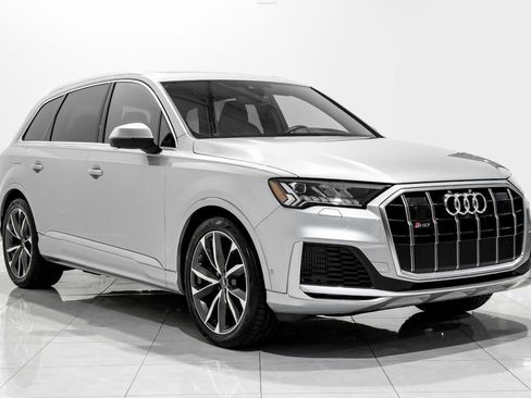 Used 2024 Audi SQ7 Prestige AWD/4WD image 3