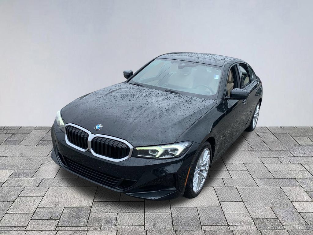 Used 2023 BMW 330i Sedan RWD image 3