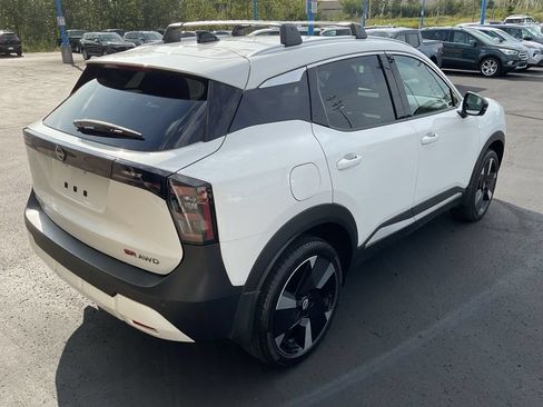 Used 2026 Nissan Kicks SR w/ Cold Weather Package AWD/4WD image 5