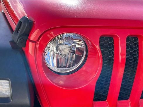 Used 2021 Jeep Wrangler Unlimited Sport AWD/4WD image 25