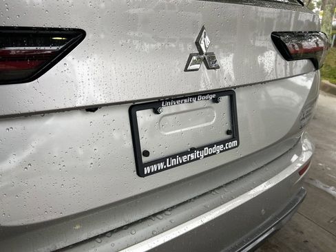 New 2026 Mitsubishi Outlander SE image 19