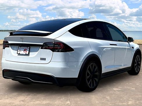 Used 2022 Tesla Model X Plaid AWD/4WD image 4