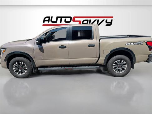 Used 2024 Nissan Titan PRO-4X w/ Pro-4x Convenience Package image 4