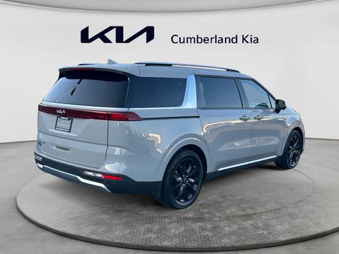 Used 2022 Kia Carnival SX FWD image 5