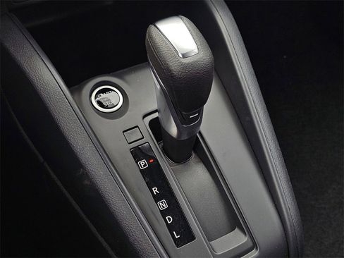 New 2025 Nissan Kicks Play S image 12