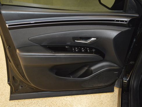 Used 2022 Hyundai Tucson Limited AWD/4WD image 14
