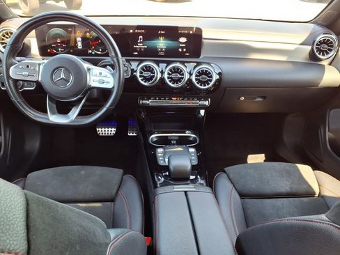 Used 2023 Mercedes-Benz CLA 250 image 18