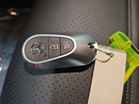 New 2026 Mercedes-Benz GLC 300 4MATIC image 36