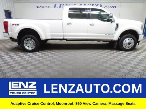 Used 2020 Ford F450 Platinum w/ FX4 Off-Road Package AWD/4WD image 2