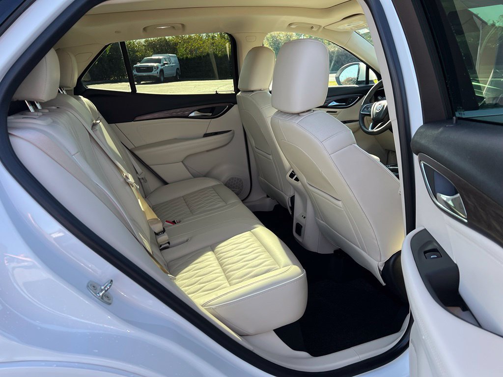 Used 2021 Buick Envision Avenir w/ Technology Package II AWD/4WD image 11
